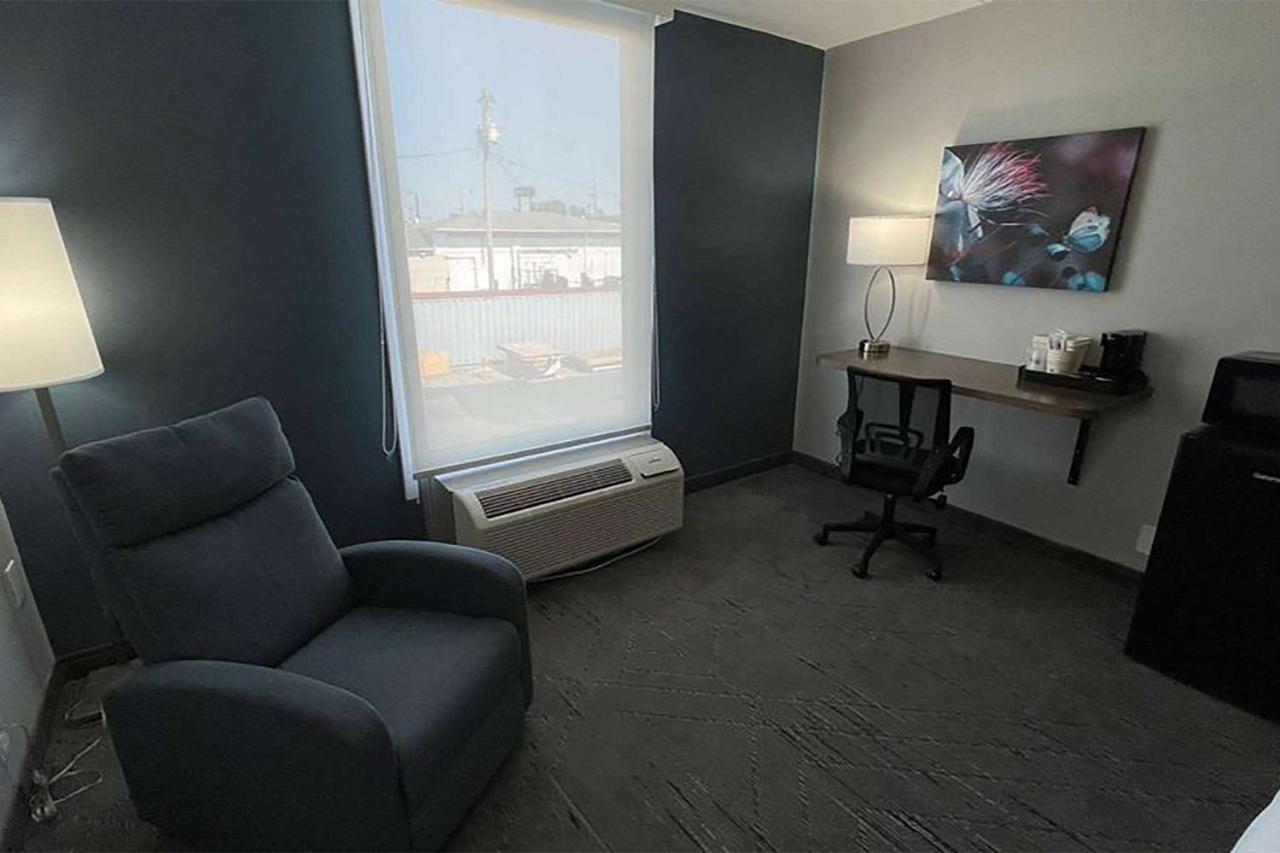 Days Inn & Suites By Wyndham Springfield Oh Екстериор снимка